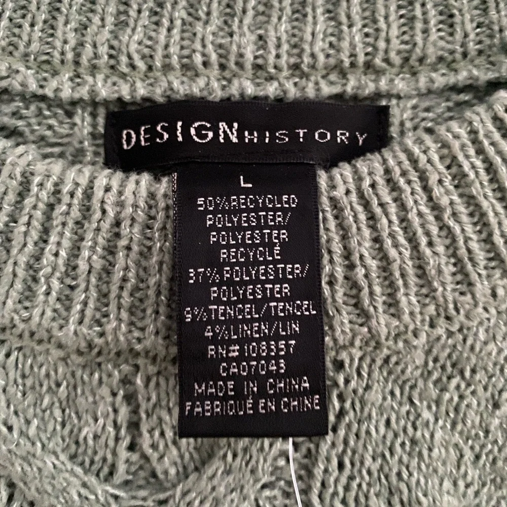 Design History ~ Sage Green Cable Knit Sweater Vest ~ Size L - Picture 4 of 4